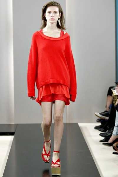 Look 9